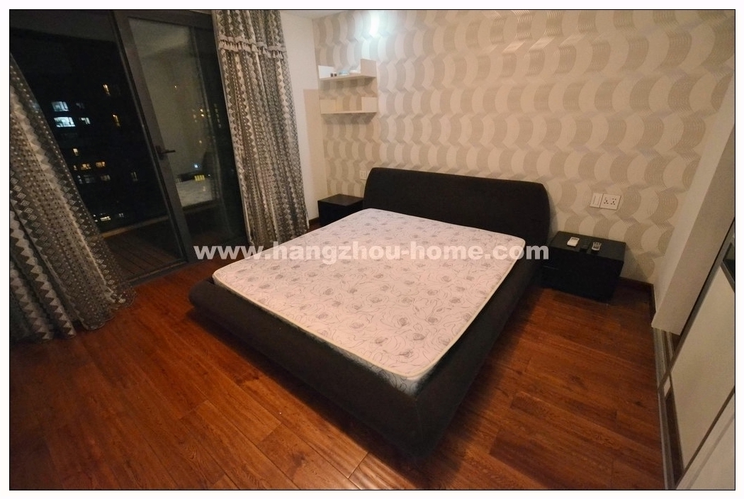 Bedrooms-Master Bedroom